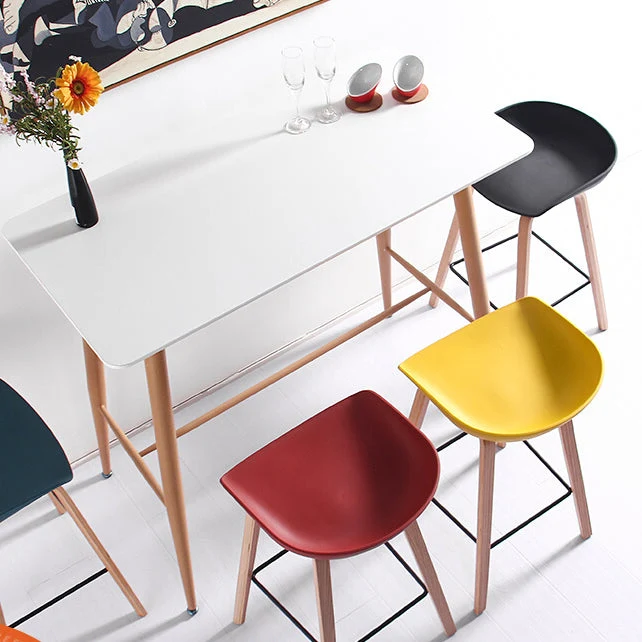 Sgabello da bar moderno Sgabello da bar da bancone plastica con gambe legno Clearhalo