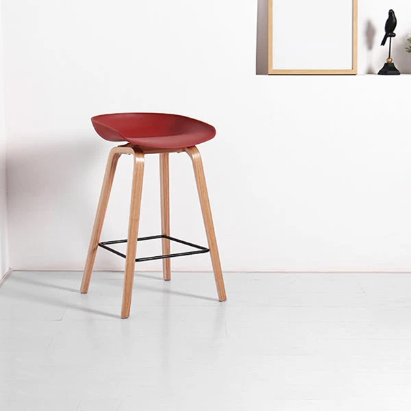 Sgabello da bar moderno Sgabello da bar da bancone plastica con gambe legno Clearhalo