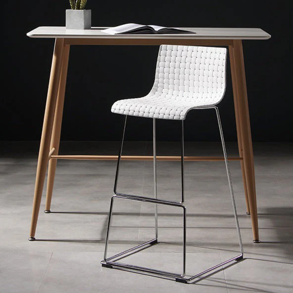 Sgabello da bar moderno Sgabello da bar da bancone plastica con gambe metallo per cucina Clearhalo