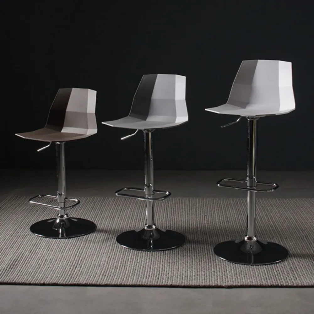 Sgabello da bar moderno sollevabile Sgabello da bar plastica con gambe metallo Clearhalo