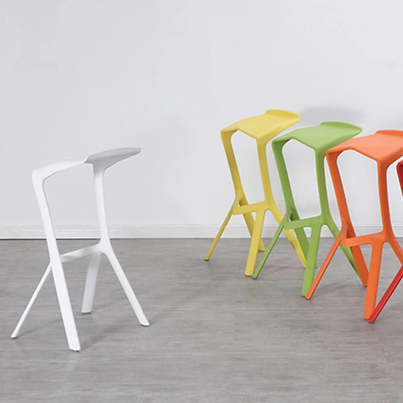 Sgabello da bar nordico impilabile da bancone plastica per la casa Clearhalo