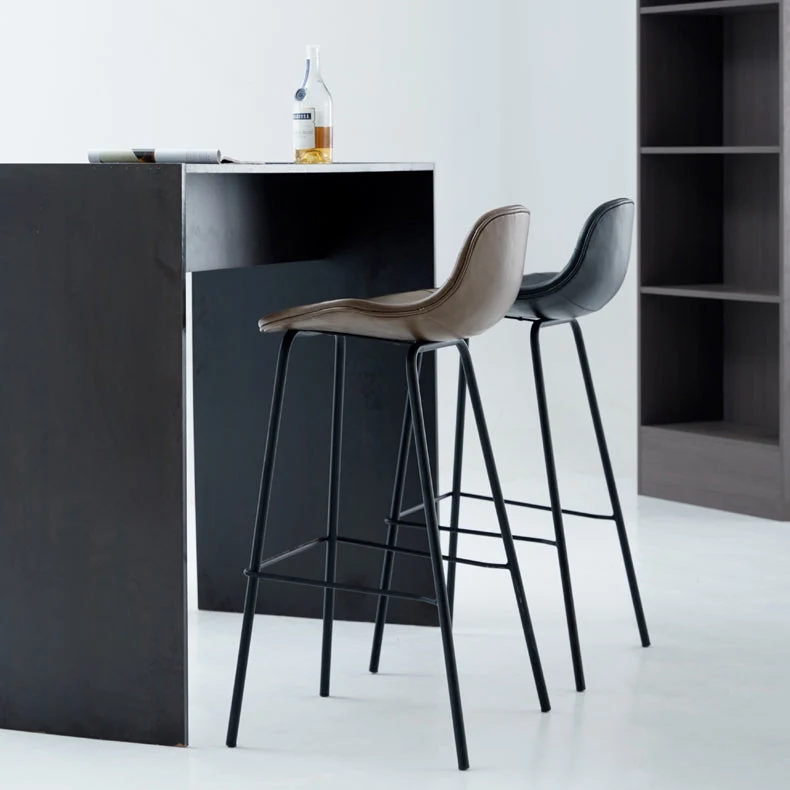 Sgabello da bar pelle con poggiapiedi moderno con schienale basso, per soggiorno Clearhalo