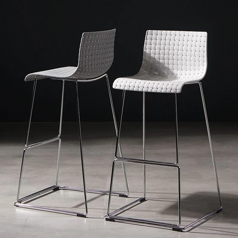 Sgabello da bar plastica stile moderno Sgabello da bar con seduta rettangolare e gambe metallo Clearhalo