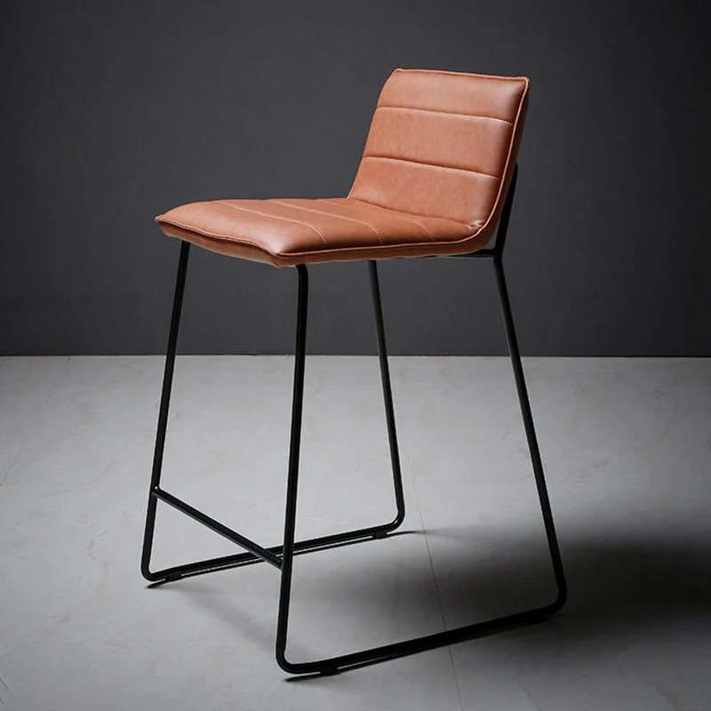 Sgabello da bar scandinavo con base ferro nero Sgabelli da bar tessuto ed ecopelle Clearhalo