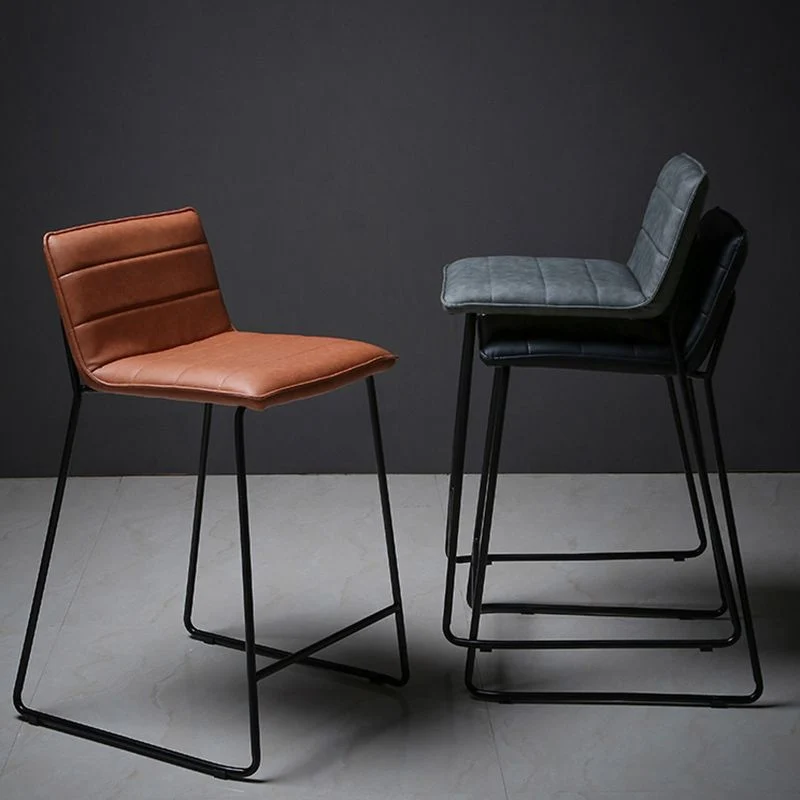 Sgabello da bar scandinavo con base ferro nero Sgabelli da bar tessuto ed ecopelle Clearhalo