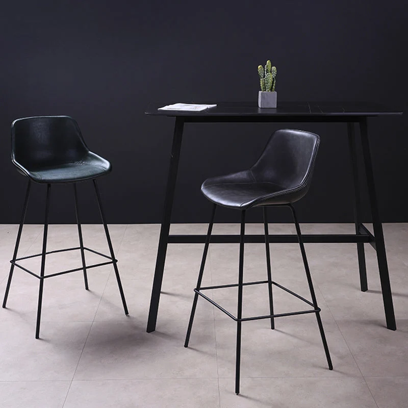 Sgabello da bar scandinavo con schienale basso Sgabello da bar pelle con finitura opaca Clearhalo