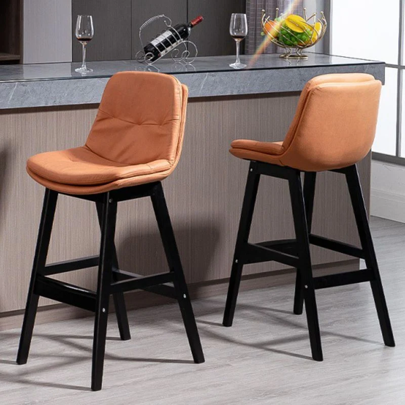 Sgabello da bar scandinavo imbottito con poggiapiedi con schienale basso 27,95''. Sgabello da bar legno di gomma Clearhalo