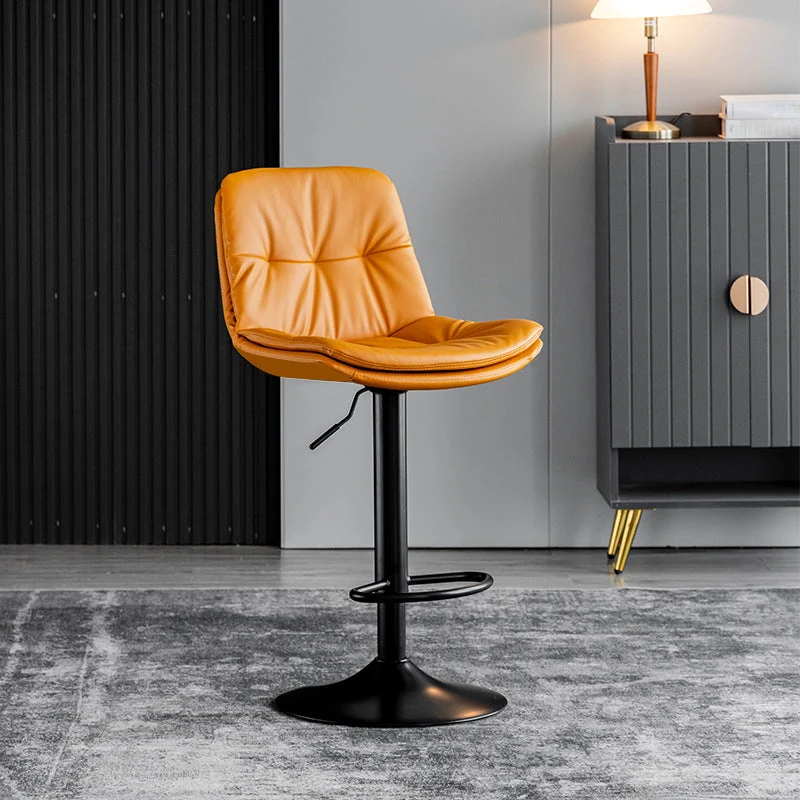 Sgabello da bar scandinavo metallo e ecopelle con base cromata con finitura opaca Clearhalo