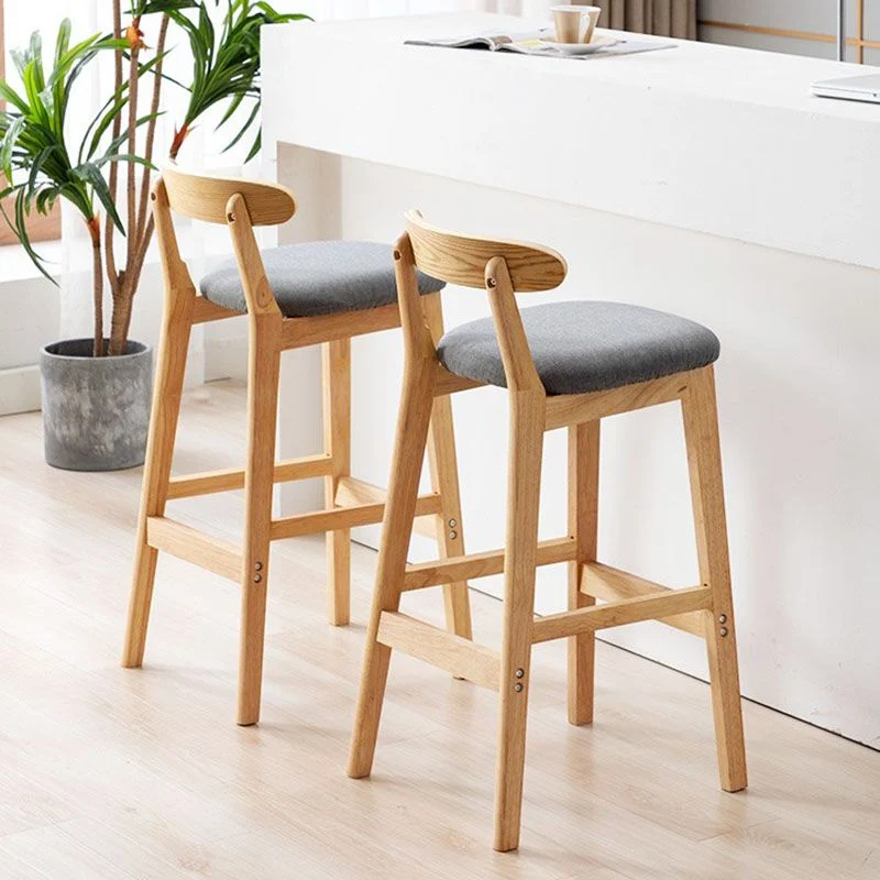 Sgabello da bar scandinavo per la casa legno di gomma Sgabello imbottito con finitura opaca Clearhalo
