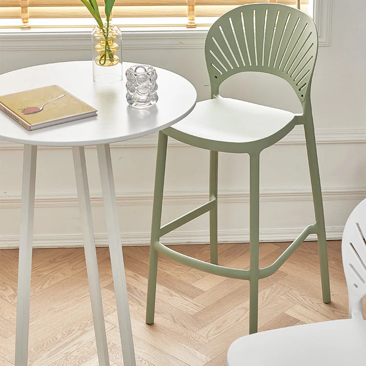Sgabello da bar scandinavo plastica con finitura opaca Milk Tea Shop Sgabello con schienale completo Clearhalo