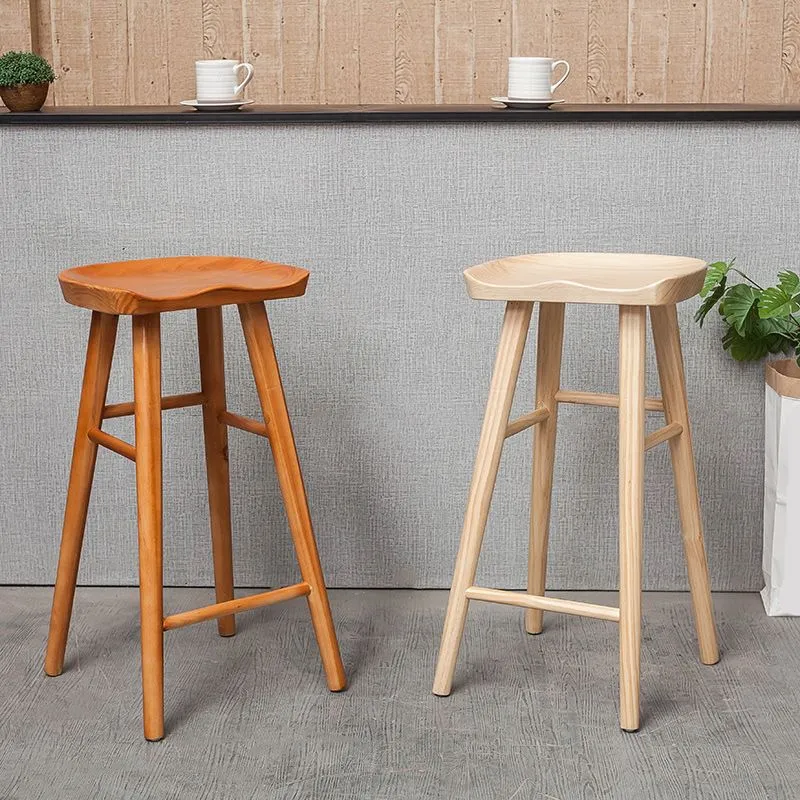 Sgabello da bar senza schienale con sedile sella per interni legno massello Clearhalo