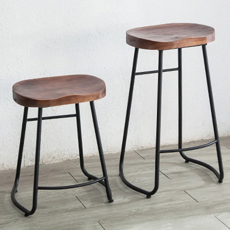 Sgabello da bar stile moderno senza schienale Sgabello da bar con sedile sella e gambe metallo Clearhalo