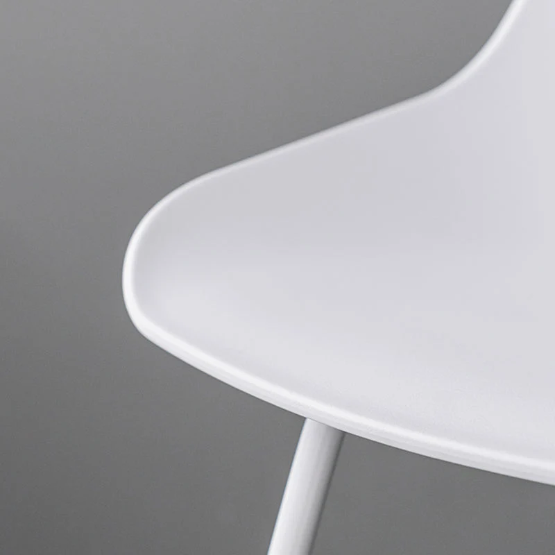 Sgabello da bar stile moderno Sgabello da bancone plastica per bar cucina con gambe metallo Clearhalo