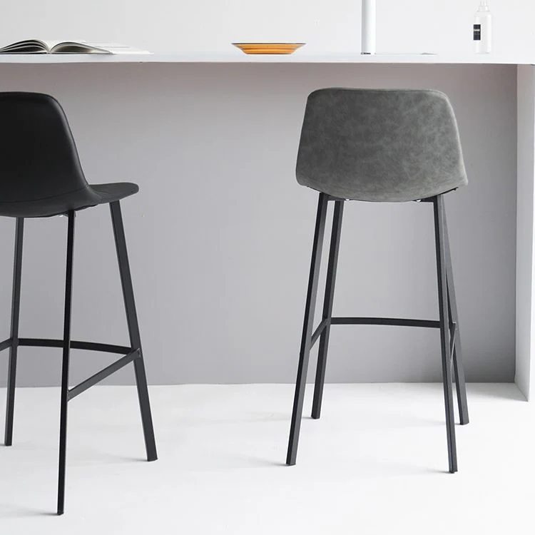 Sgabello da bar stile moderno Sgabello da bar da bancone pelle PU con gambe metallo per ristorante Clearhalo