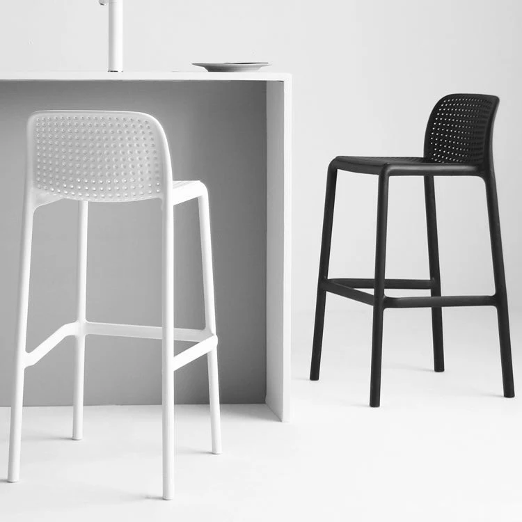 Sgabello da bar stile moderno Sgabello da bar da bancone plastica con gambe plastica per ristorante Clearhalo
