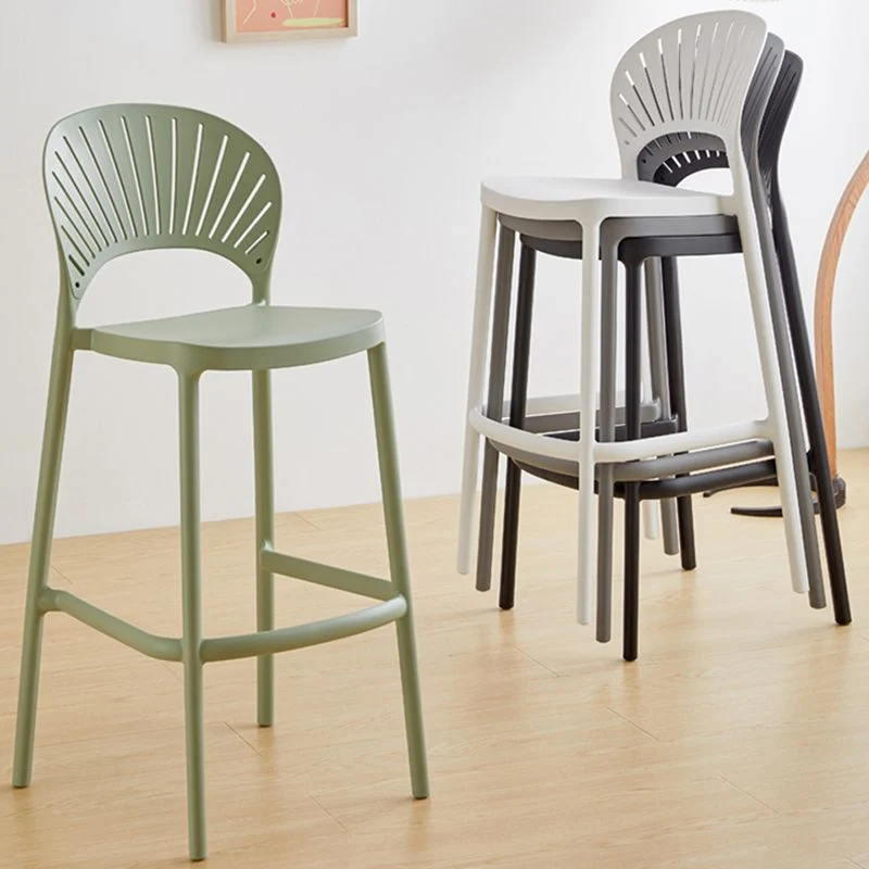 Sgabello impilabile Scandinavian Home Sgabello da bar plastica con finitura opaca Clearhalo