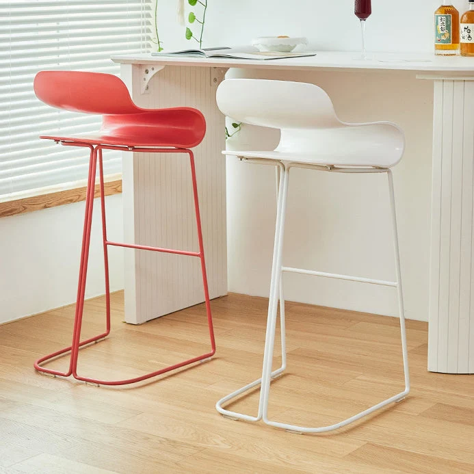 Sgabello poggiapiedi da ristorante scandinavo Sgabello da bar plastica con finitura opaca Clearhalo