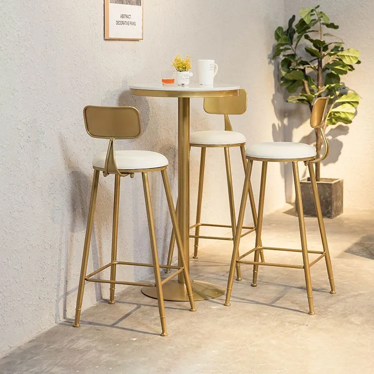 Tavolo da bar marmo artificiale Tavolo da bistrò con base dorata stile glam per interni Clearhalo