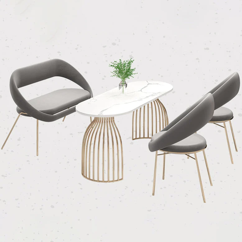 Tavolo da cucina con piano marmo bianco glamour con gambe metallo dorato Clearhalo