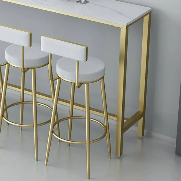 Tavolo Glam marmo bianco con piano rotondo su cavalletto dorato - 42" H Clearhalo