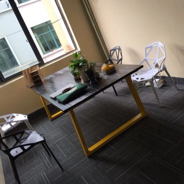 Tavolo da interno rettangolare industriale metallo Tavolo con piano legno di pino con base slitta Clearhalo