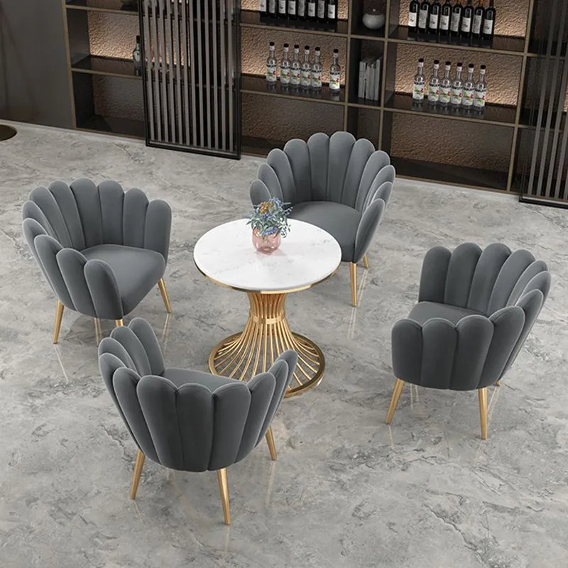 Tavolo da pranzo casual con piedistallo per tavolo da pranzo pietra glam Clearhalo