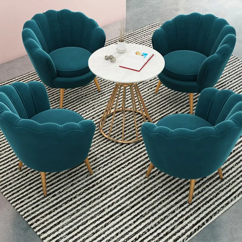 Tavolo da pranzo casual con piedistallo per tavolo da pranzo pietra glam Clearhalo