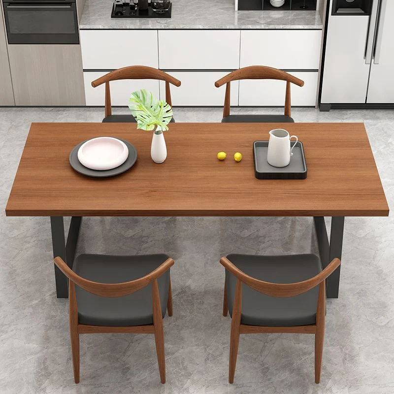 Tavolo da pranzo con base slitta metallo Tavolo da pranzo moderno con piano legno massello marrone e nero Clearhalo