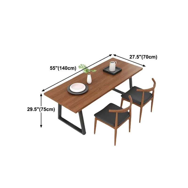 Tavolo da pranzo con base slitta metallo Tavolo da pranzo moderno con piano legno massello marrone e nero Clearhalo