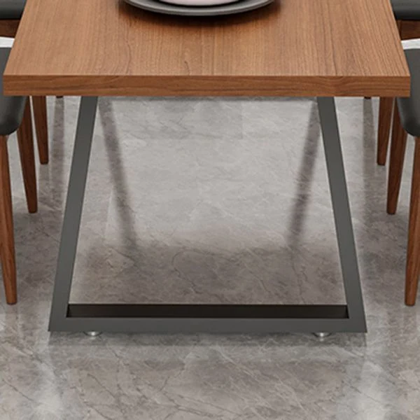 Tavolo da pranzo con base slitta metallo Tavolo da pranzo moderno con piano legno massello marrone e nero Clearhalo