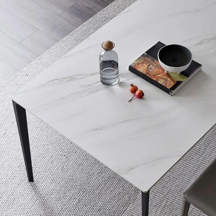 Tavolo da pranzo con piano pietra Tavolo da pranzo moderno con 4 gambe nere Clearhalo