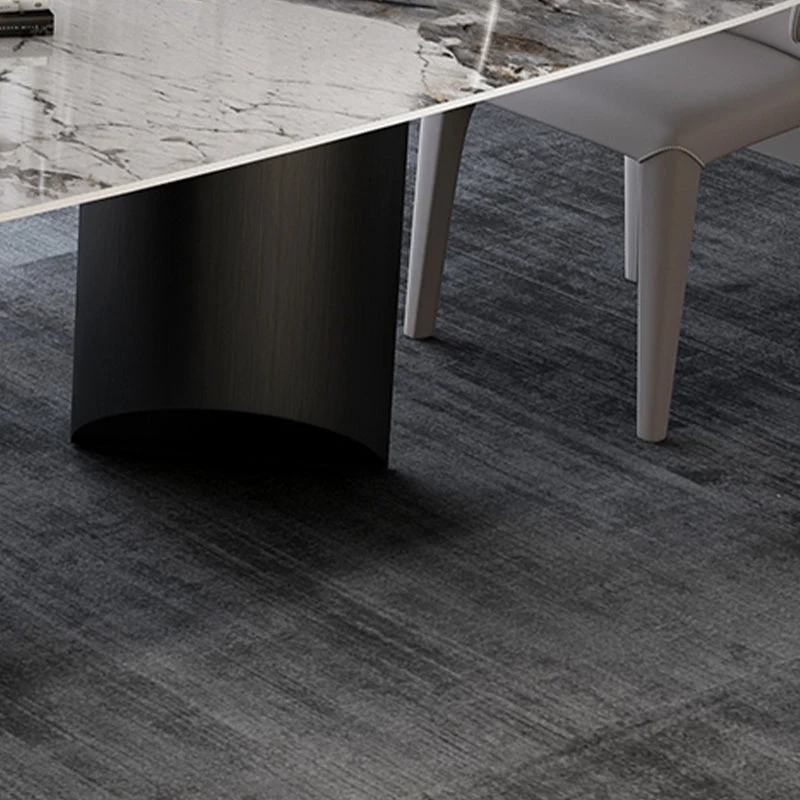 Tavolo da pranzo con piano pietra Tavolo da pranzo rettangolare moderno con base nera Clearhalo