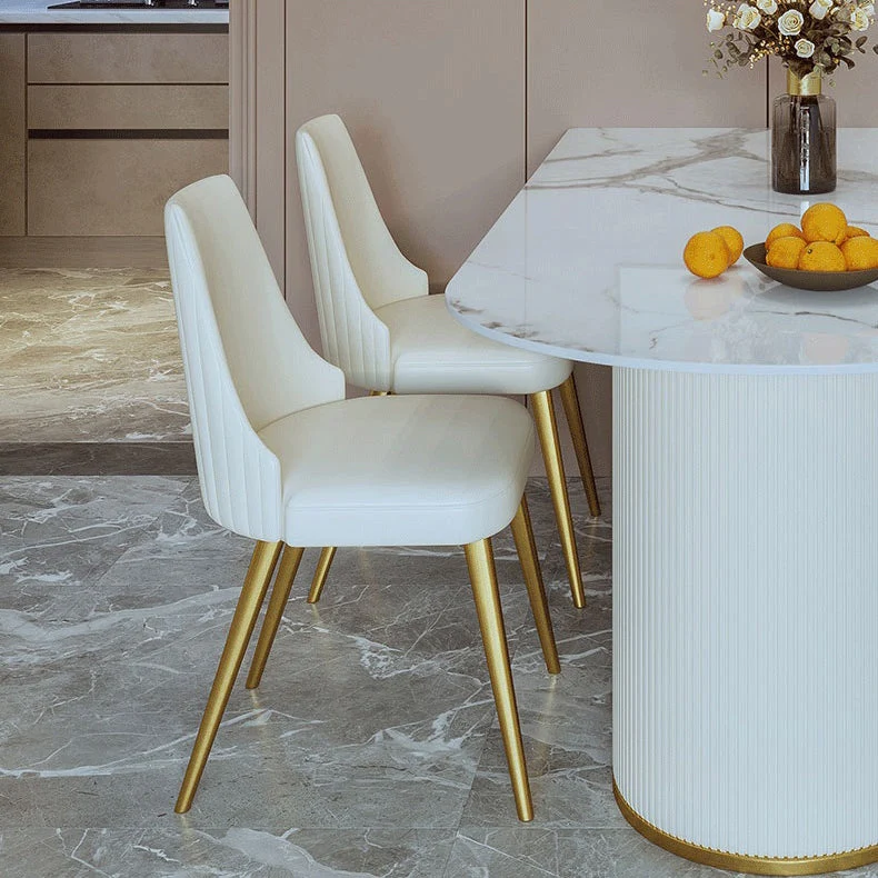 Tavolo da pranzo con piano pietra Tavolo da pranzo moderno con base slitta bianco Clearhalo