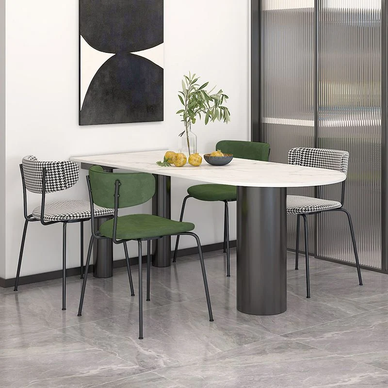 Tavolo da pranzo con piano pietra Tavolo da pranzo moderno con base 3 gambe nero Clearhalo