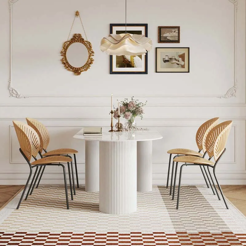 Tavolo da pranzo contemporaneo forma libera Tavolo con piano pietra bianca per la casa Clearhalo