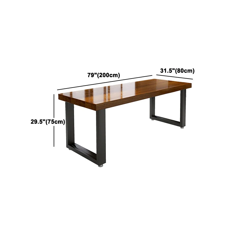 Tavolo da pranzo industriale con base slitta metallo nero con piano legno Clearhalo