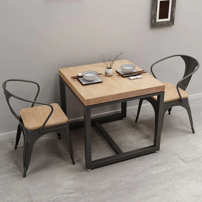 Tavolo da pranzo legno massello Tavolo da pranzo industriale quadrato con base metallo Clearhalo