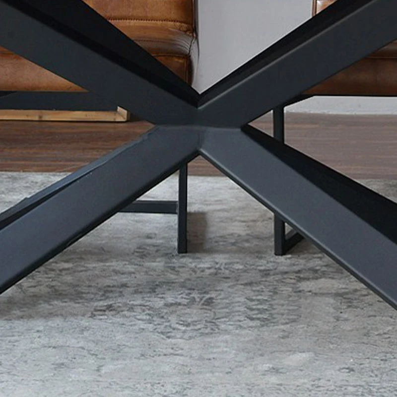 Tavolo da pranzo marrone legno massello Tavolo da pranzo industriale con struttura nera Clearhalo