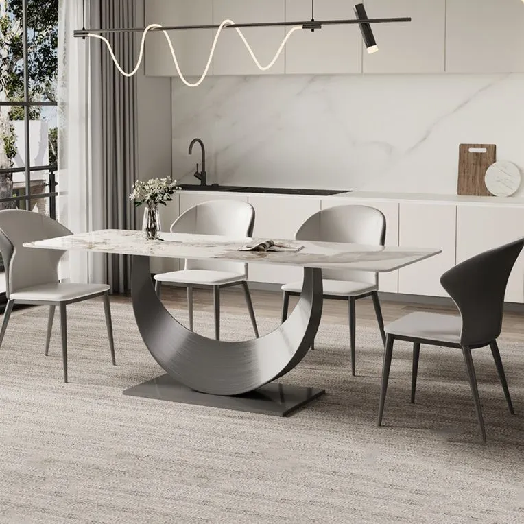 Tavolo da pranzo moderno con base metallo e piano pietra sinterizzata con sedie Clearhalo