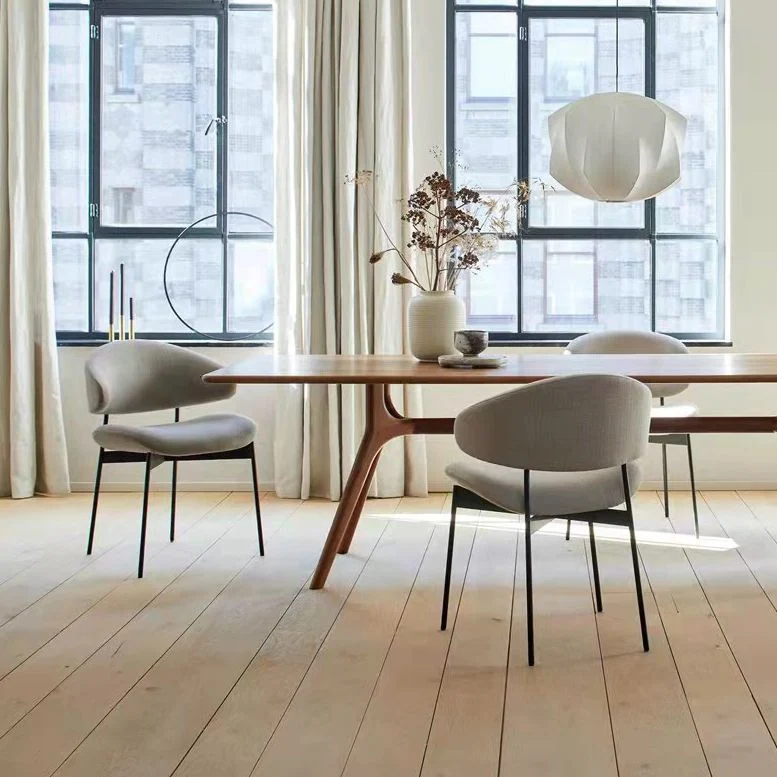 Tavolo da pranzo moderno legno massello naturale, rettangolare, con doppio piedistallo per la casa Clearhalo
