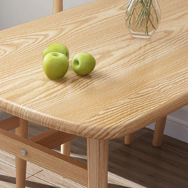 Tavolo da pranzo moderno rettangolare con finitura legno chiaro per la casa Clearhalo