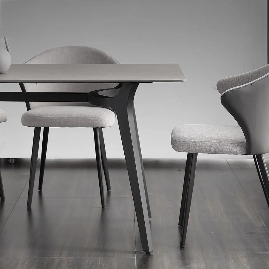 Tavolo da pranzo moderno rettangolare con piano pietra grigia con 4 gambe Clearhalo