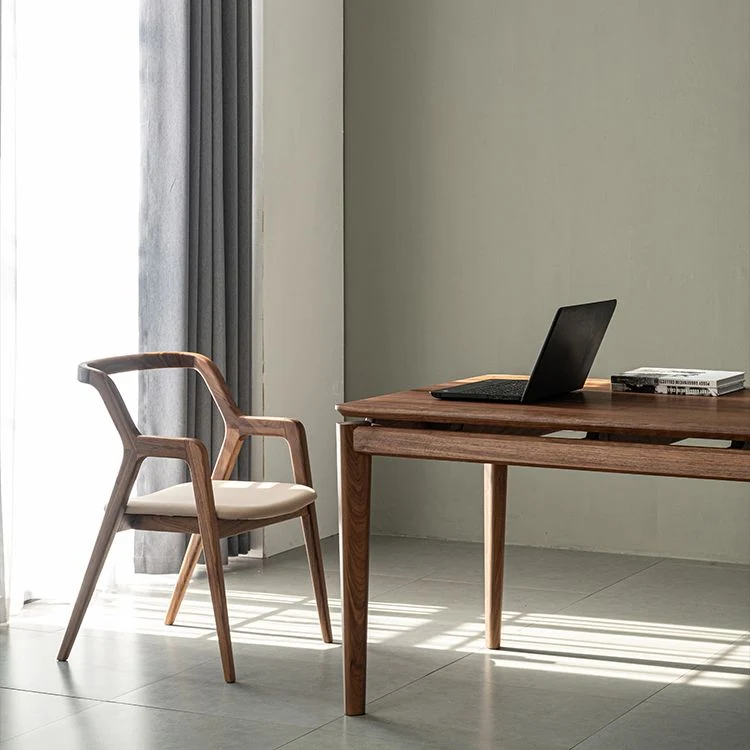 Tavolo da pranzo moderno rettangolare con piano legno massello marrone per soggiorno Clearhalo