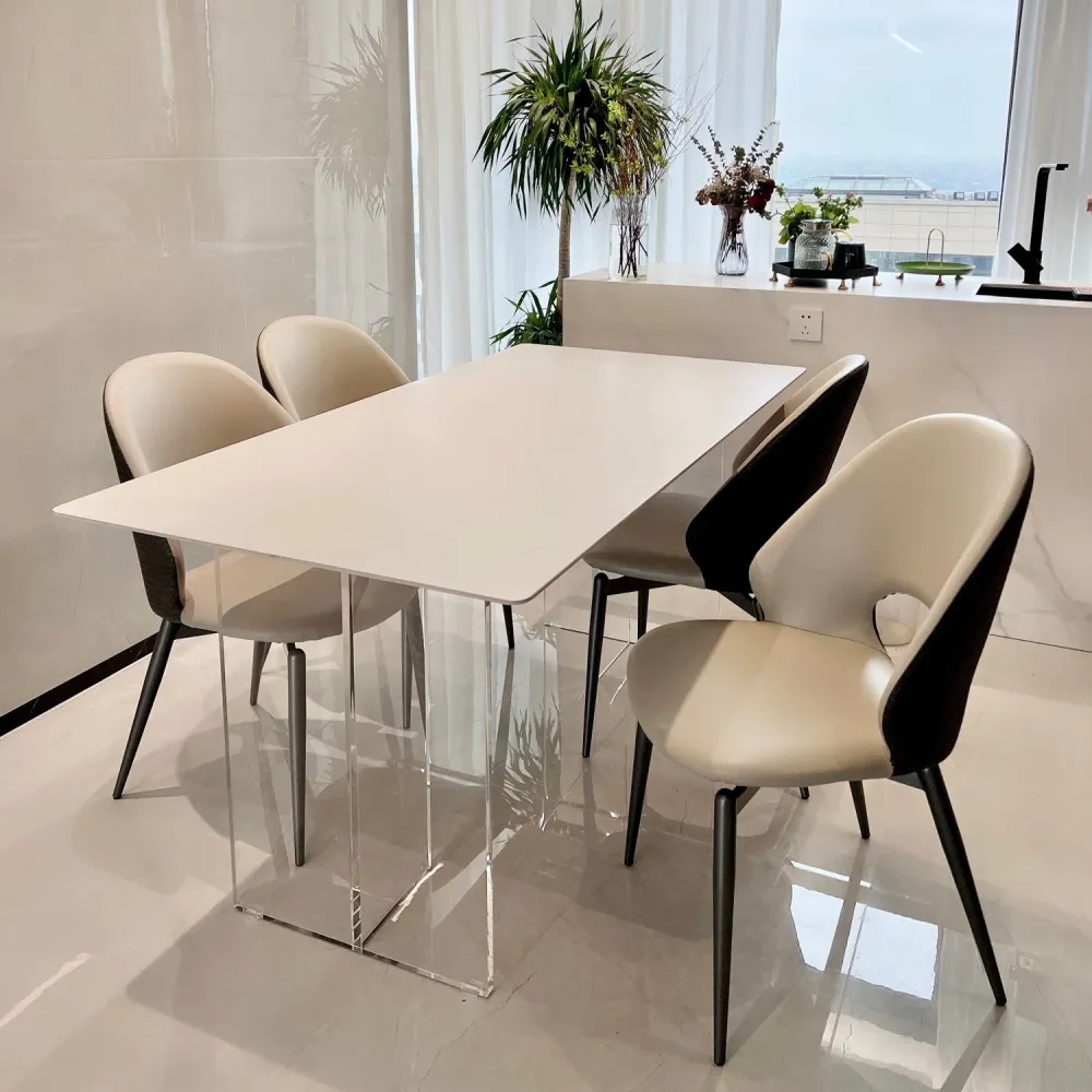 Tavolo da pranzo moderno rettangolare pietra bianca con base acrilico Clearhalo
