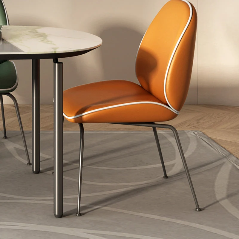 Tavolo da pranzo ovale pietra Tavolo da pranzo moderno con gambe metallo per sala da pranzo Clearhalo