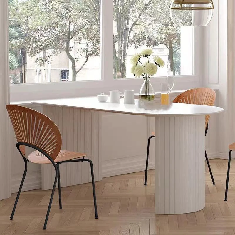 Tavolo da pranzo pietra sinterizzata forma libera, mobili moderni bianchi con doppio piedistallo legno Clearhalo
