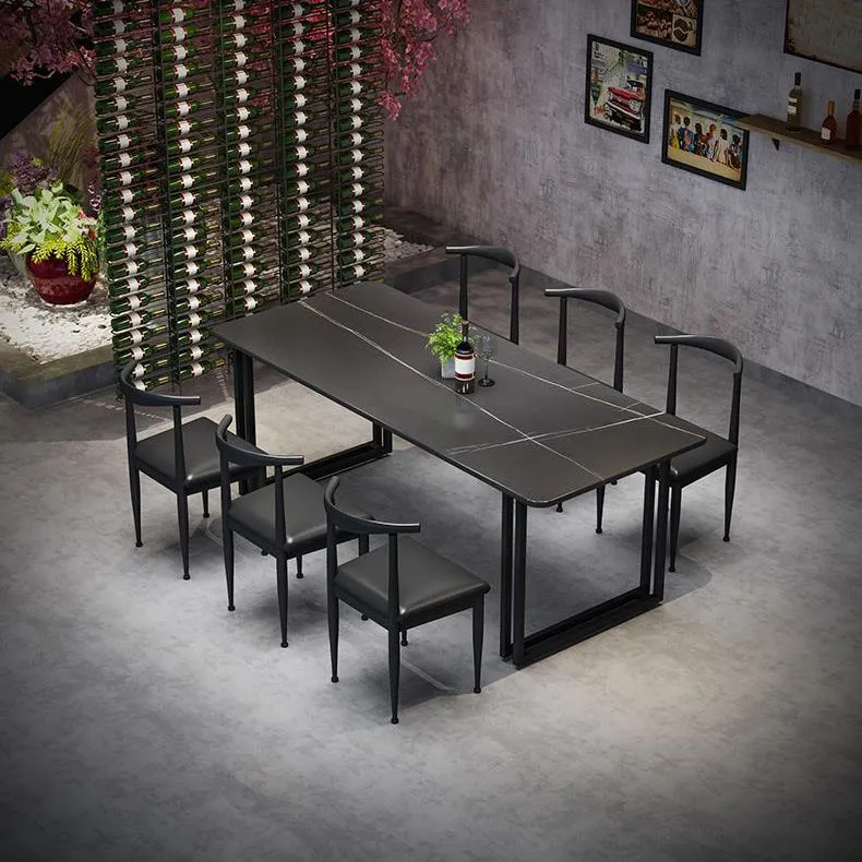 Tavolo da pranzo pietra sinterizzata Tavolo da pranzo nero stile industriale con base metallo Clearhalo