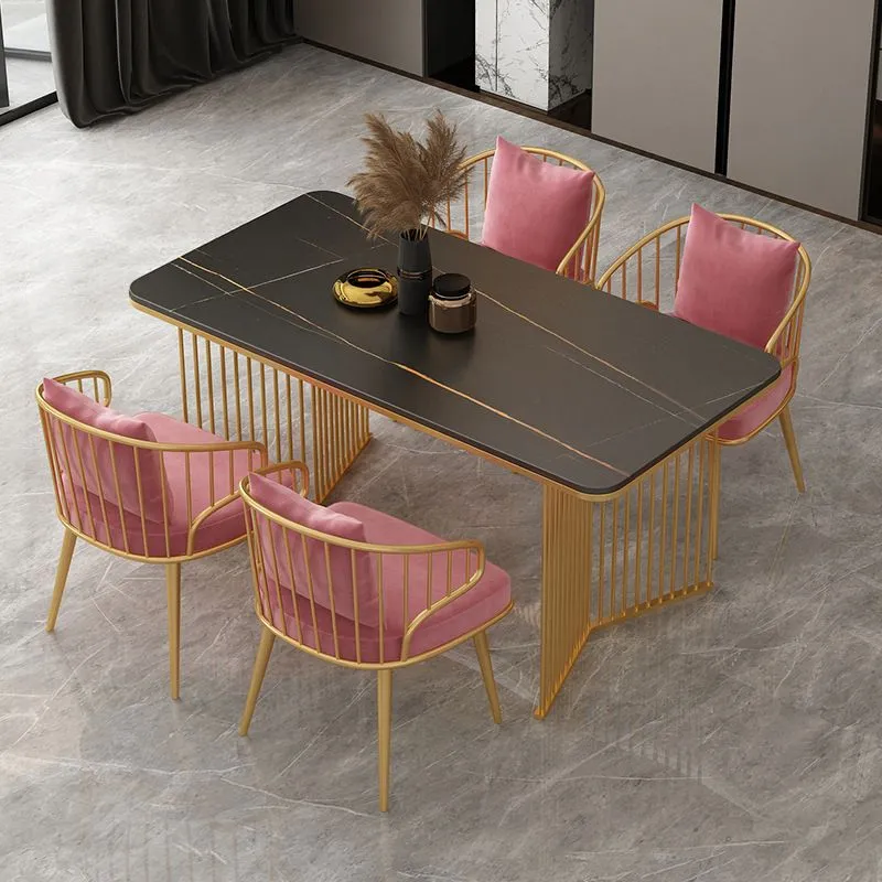 Tavolo da Pranzo Pietra Tavolo Tradizionale di Lusso con Base Slitta Oro Clearhalo