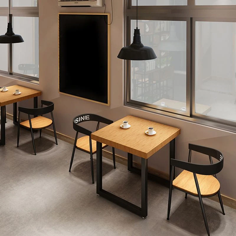 Tavolo da pranzo quadrato legno Tavolo da pranzo industriale con base slitta Clearhalo