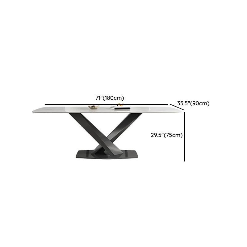 Tavolo da pranzo rettangolare con piano pietra bianca con base metallo Clearhalo